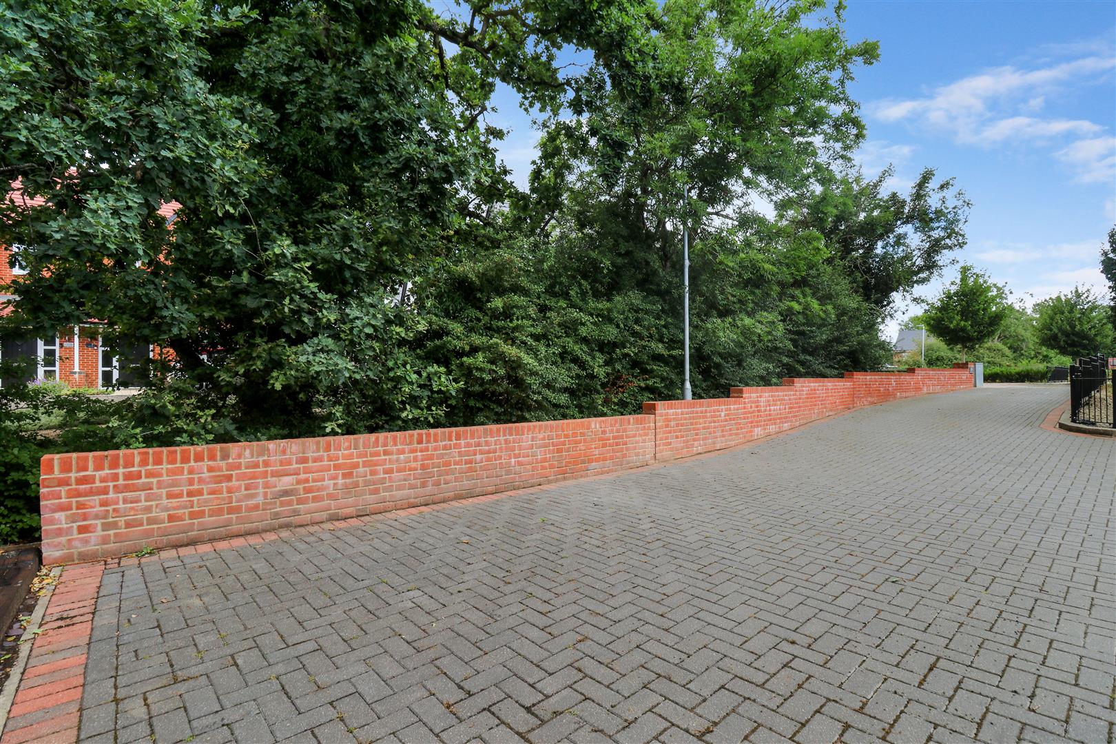 Teeswater Way, Whitehouse, Milton Keynes